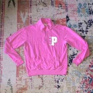 🧜🏼‍♀️3 for $15 listing!🧜🏼‍♀️ Victoria’s Secret pink sweatshirt